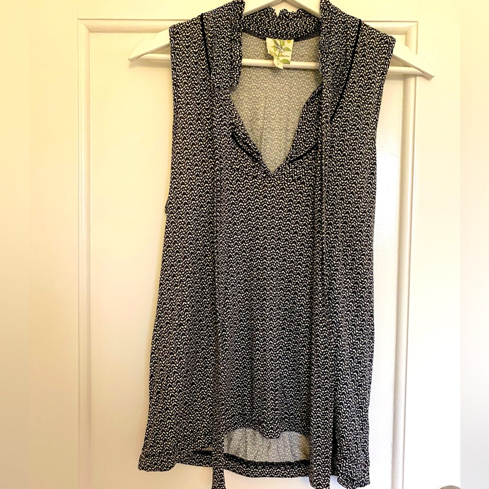 🔴 Anthropologie blouse, size medium